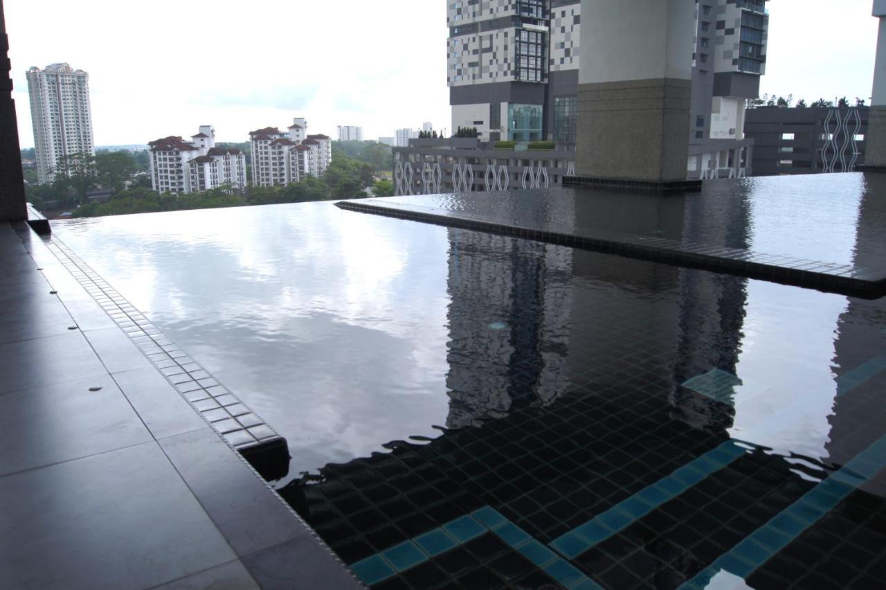 ทวิน แกแล็กซี สวีท บาย ไอโคนิค บลิส Hotel ยะโฮร์บาห์รู ภายนอก รูปภาพ