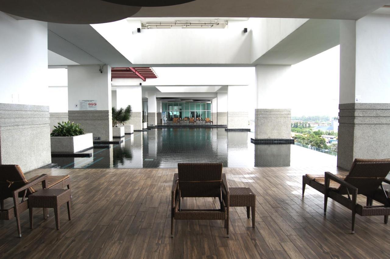 ทวิน แกแล็กซี สวีท บาย ไอโคนิค บลิส Hotel ยะโฮร์บาห์รู ภายนอก รูปภาพ