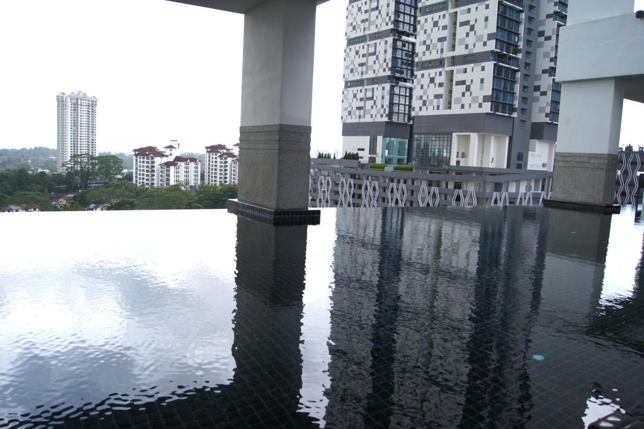 ทวิน แกแล็กซี สวีท บาย ไอโคนิค บลิส Hotel ยะโฮร์บาห์รู ภายนอก รูปภาพ