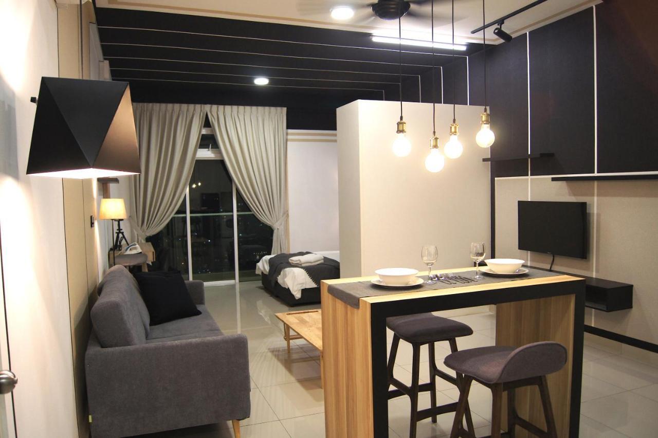 ทวิน แกแล็กซี สวีท บาย ไอโคนิค บลิส Hotel ยะโฮร์บาห์รู ภายนอก รูปภาพ