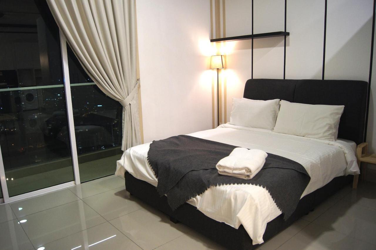 ทวิน แกแล็กซี สวีท บาย ไอโคนิค บลิส Hotel ยะโฮร์บาห์รู ภายนอก รูปภาพ